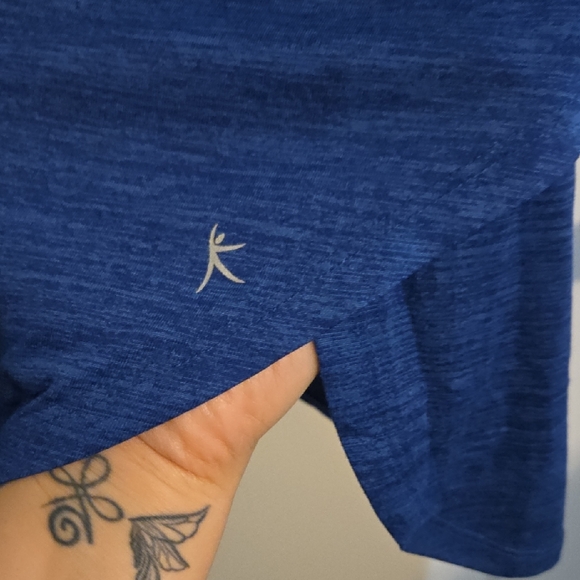 Women's Pink V-Neck Top - Picture 10 of 11